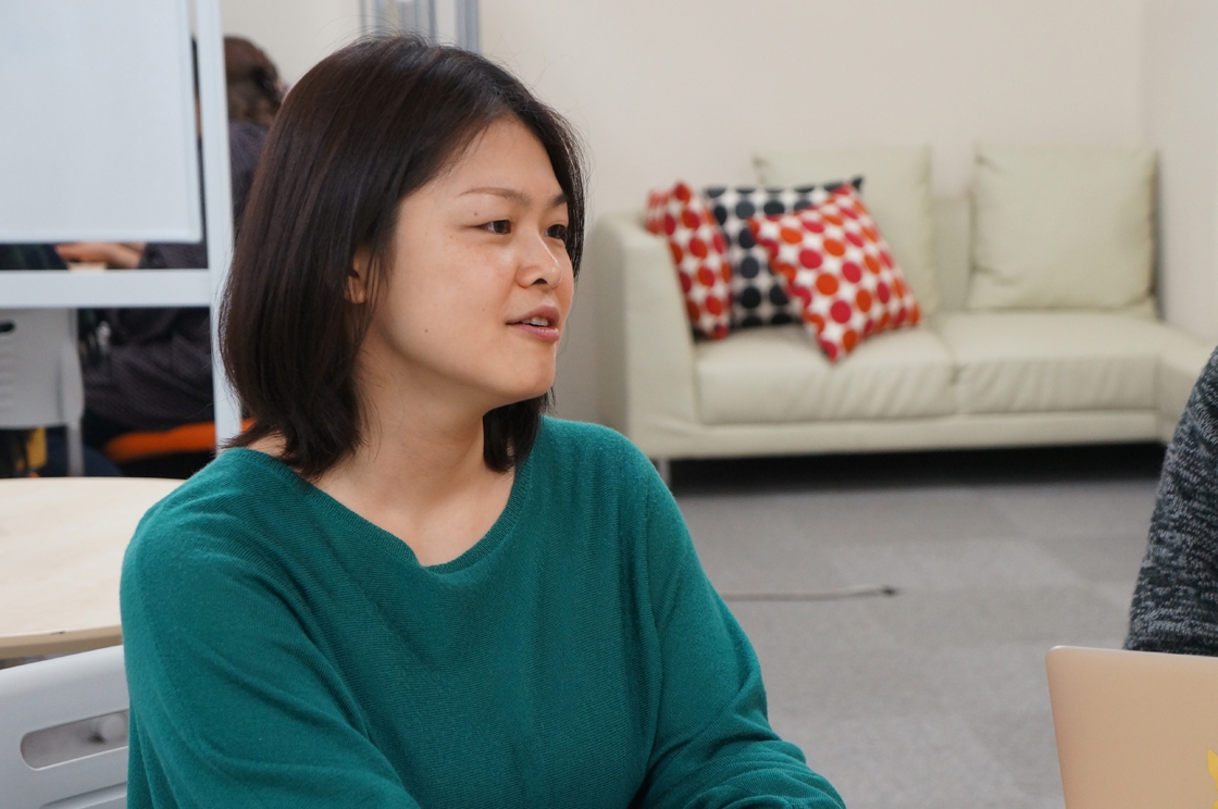 巖　真樹子