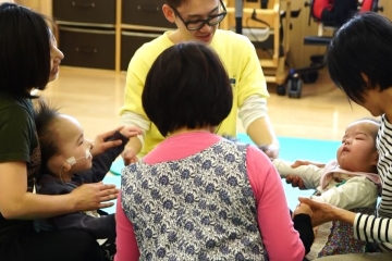 障害のある子どもが保育園に入れない！？重症心身障害児も長時間お預かりすることのできる「障害児保育園ヘレン」とは？