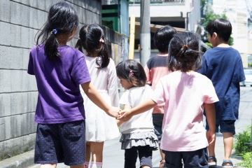 ピースフルスクールプログラムで培う、子どもの「解決する力」