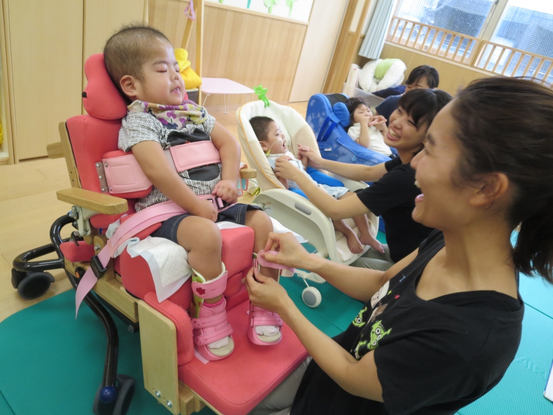 障害児保育園ヘレンでの保育の様子