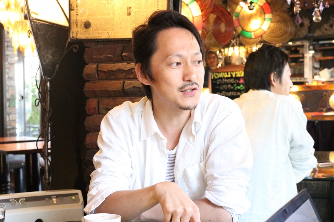会社の立ち上げについて語る千田さん