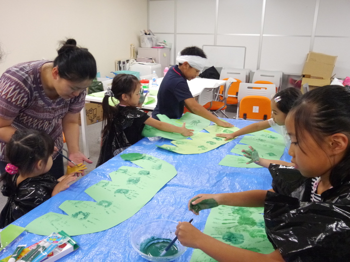 壁面制作中